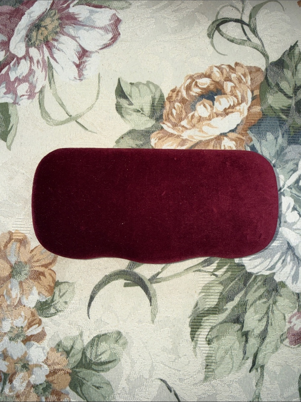 Gucci Burgundy Velvet Eye Mask